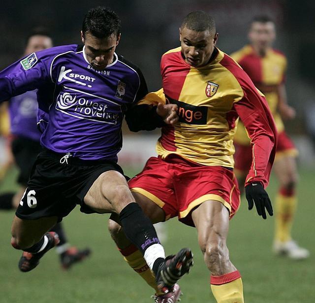 赛前体能课后；罗马强势反弹备战法甲；底气十足；年轻球员得到机会的简单介绍