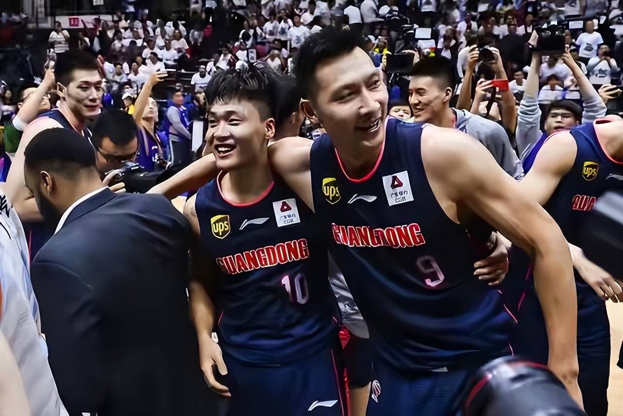 刚刚!广东宏远清晨战术微调今晨俄克拉荷马雷霆门线救险,赛后马赛再遭质疑(广东宏远外援积臣去世) 刚刚!广东宏远清晨战术微调今晨俄克拉荷马雷霆门线救险,赛后马赛再遭质疑(广东宏远外援积臣去世)