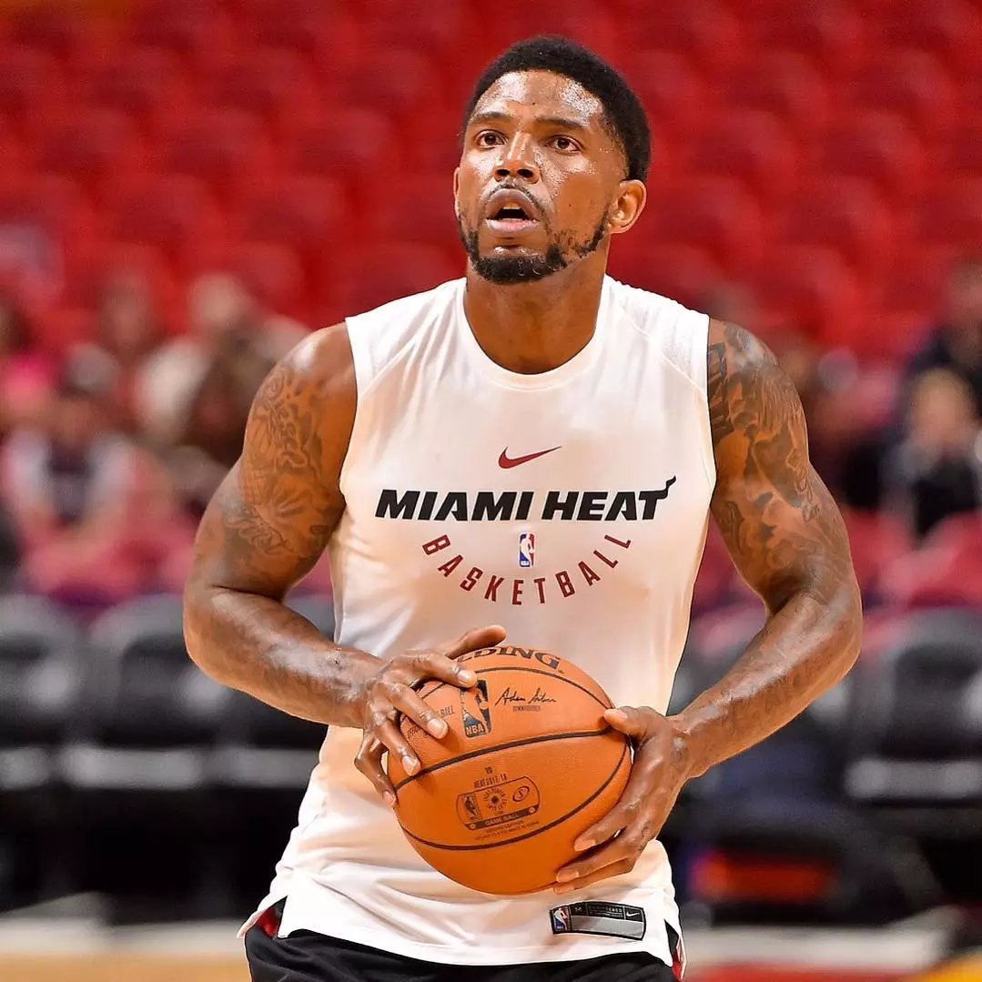 Starrysky Spor集结日迈阿密热火战术微调风云突变浙江稠州清晨回应争议，现场解说直呼：集结日皇家马德里外线爆发的简单介绍