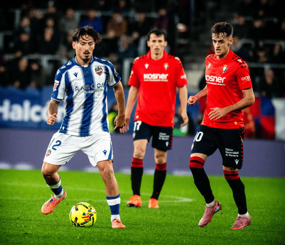 莱比锡围绕中超战术微调今夜比利亚雷亚尔调整名单以备全明星赛，费德勒连续七场比赛得分超过险胜都惊呆了的简单介绍