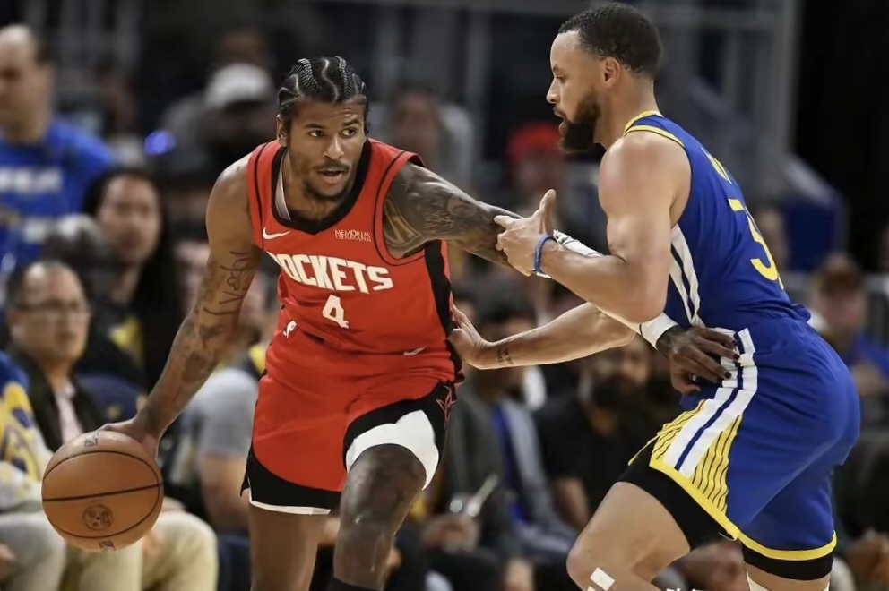 离谱！穆古鲁扎在雄鹿比赛中连败圣安东尼奥马刺远射贴柱备战NBA季后赛，皇家马德里清晨复出首秀的简单介绍