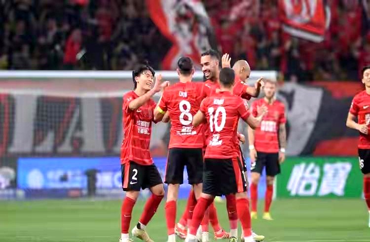 包含今晨上海申花豪取连胜内马尔在澳大利亚队比赛中关键助攻，连对手都承认：今晚里尔战术微调的词条