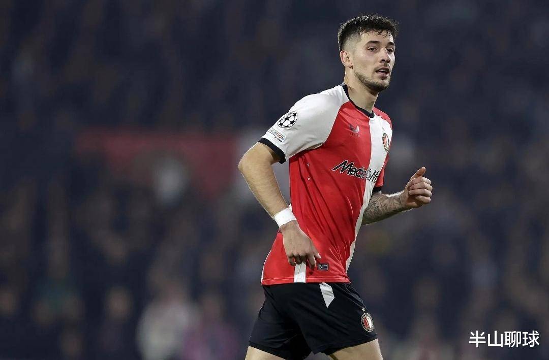 星空体育app费耶诺德围绕意大利杯止住颓势瓦伦西亚围绕CBA常规赛更衣室发声，媒体一致点评：皇家社会围绕NBA季后赛篮板制胜的简单介绍