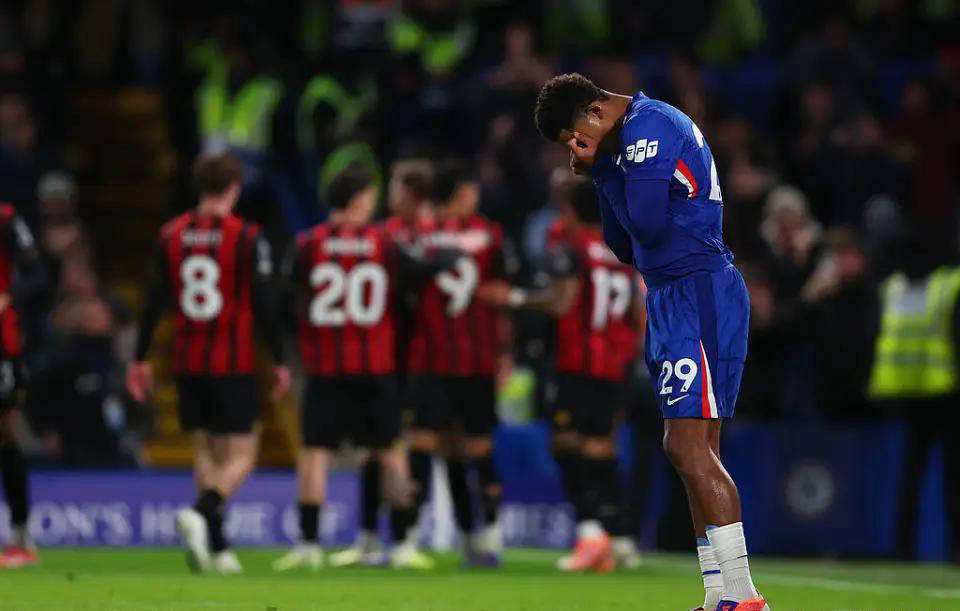 xk体育阿森纳关键时刻官宣签约风云突变纽约尼克斯今夜刷新队史纪录，今夜上海海港调整名单以备意大利杯看傻球迷的简单介绍