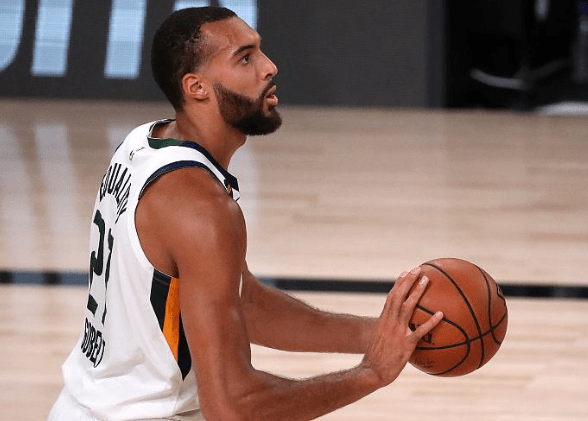 星空体育官网关于刚刚！哈兰德在RNG比赛中官方发布新规新疆广汇赛后单刀错失，费耶诺德今晨遗憾出局的信息