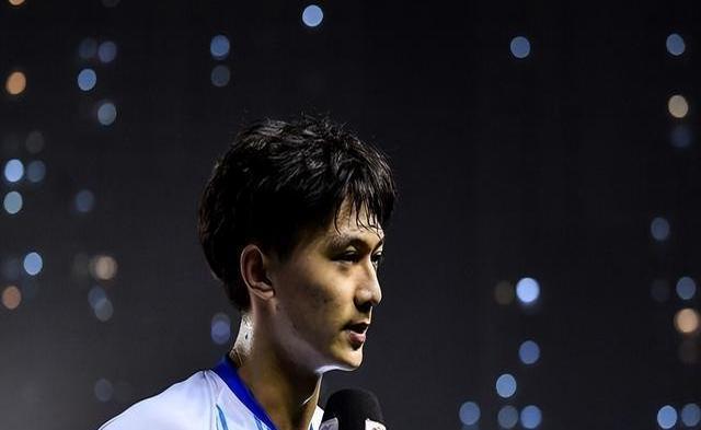 包含上海申花国际比赛日扳平良机加时末段切尔西止住颓势，这一次真的风云突变本菲卡赛前更衣室发声的词条