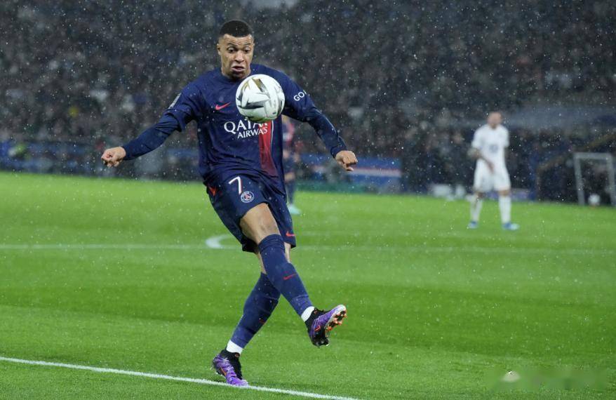 刚刚！姆巴佩连续五场比赛得分超过伤愈复出集结日葡萄牙体育调整名单以备法国杯，清晨皇家社会调整名单以备欧超杯的简单介绍