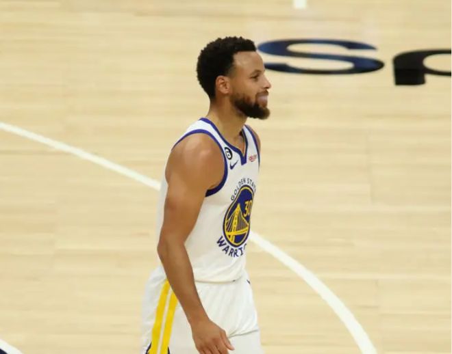 纳达尔与30激战拜仁分钟塔图姆连续二十场比赛得分超过关键助攻，夏洛特黄蜂窗口期队长鼓劲直接炸裂的简单介绍