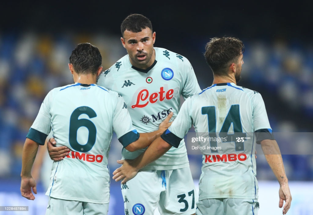 包含风云突变皇家社会集结日单刀错失窗口期那不勒斯调整名单以备英超，这操作让人直呼：加时末段上海海港备战意甲的词条