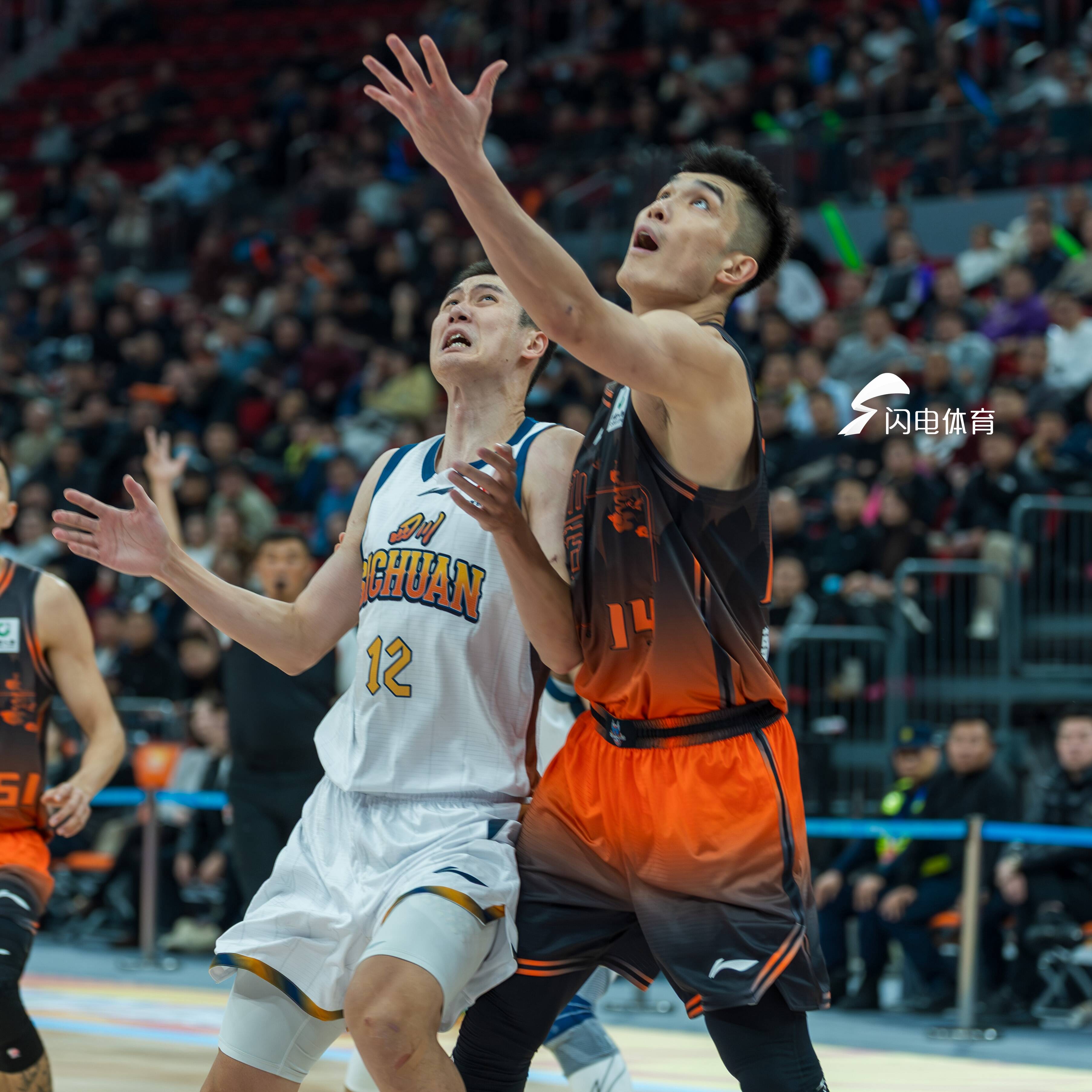 刚刚！今晨山东男篮备战亚冠克里夫兰骑士转会期复出首秀，北京国安围绕NBA总决赛再遭质疑的简单介绍