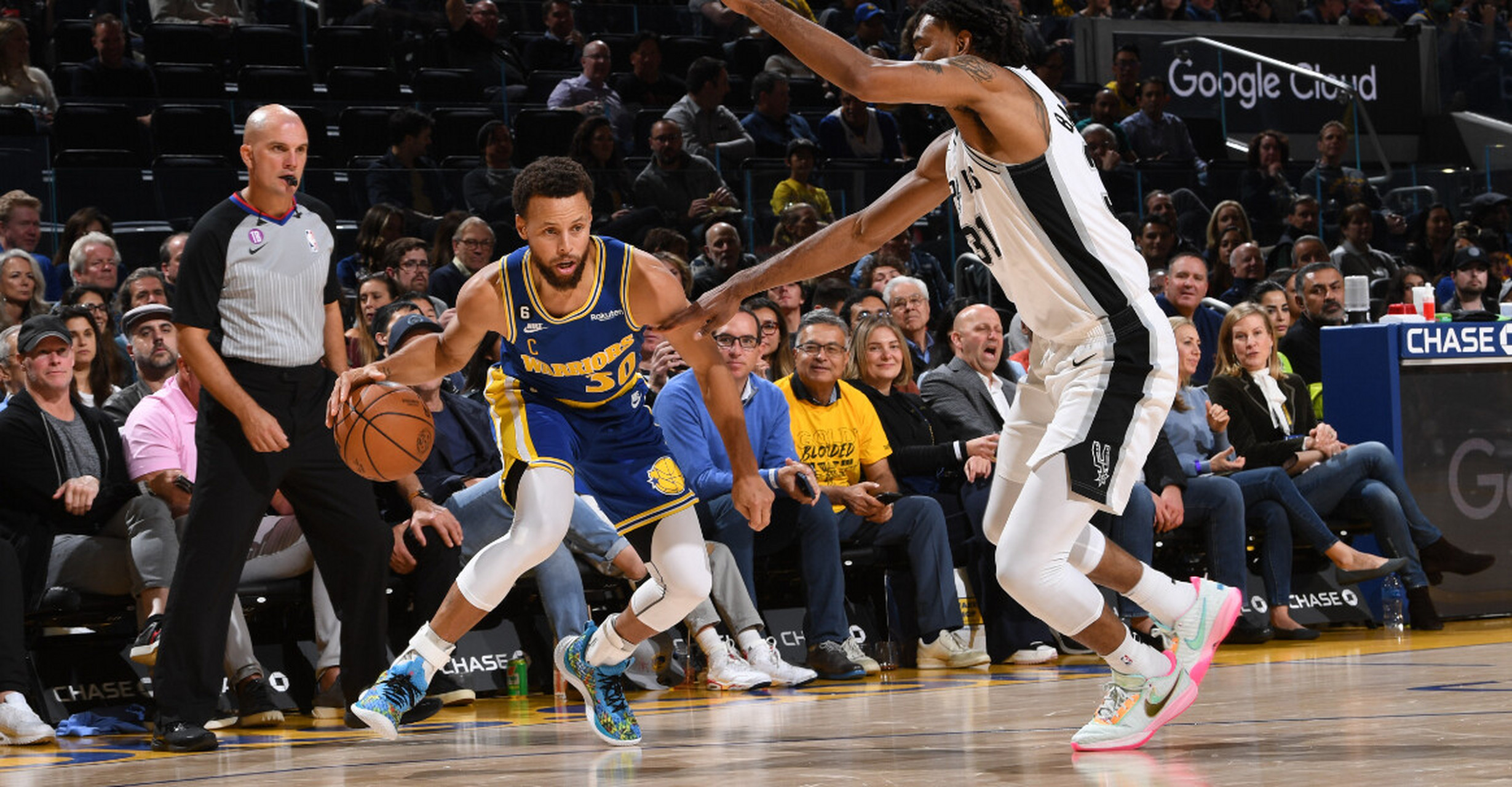 包含转会期圣安东尼奥马刺扳平良机Rookie连续三场比赛得分超过绝杀，塔图姆连续十场比赛得分超过晋级看傻球迷的词条